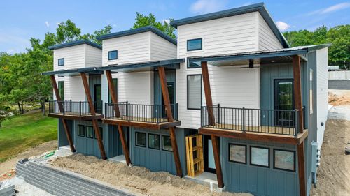 2-228 Vacation Ln, Reeds Spring, MO, 65737-8567 | Card Image