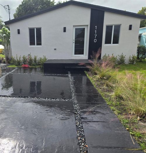 1170 Nw 59th St, Miami, FL, 33127-1337 | Card Image