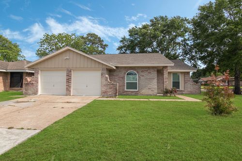 4206 Oak Shadows Dr, Houston, TX, 77091-5317 | Card Image