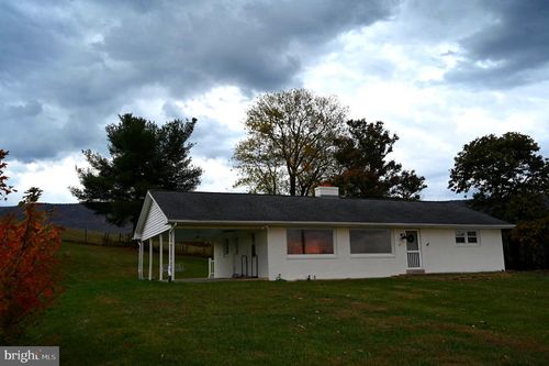 3392 Red Banks Rd, MOUNT JACKSON, VA, 22842-2910 | Card Image