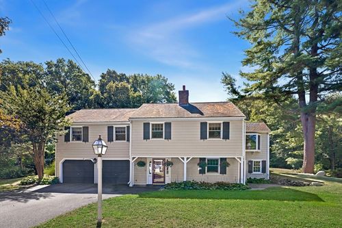 46 Pine Hill Rd, Lynnfield, MA, 01940-1126 | Card Image