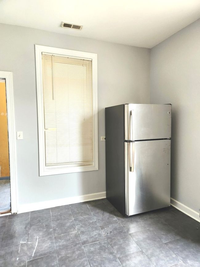 APT-2 - 5325 S Honore St, Home with 3 bedrooms, 2 bathrooms and null parking in Chicago IL | Image 10