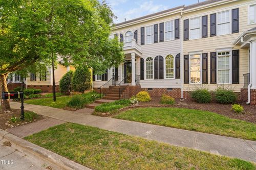 210 Presidents Walk Ln, Cary, NC, 27519-9305 | Card Image