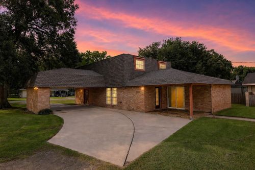 2403 Rosebud St, Nederland, TX, 77627-6306 | Card Image