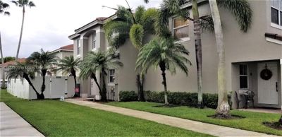 12650 Sw 54th St, Townhouse with 3 bedrooms, 2 bathrooms and null parking in Miramar FL | Image 1