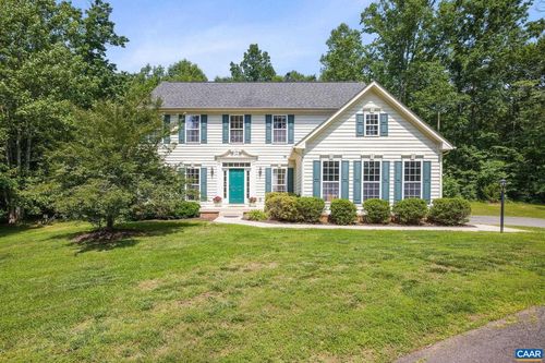 163 Carter Ln, LOUISA, VA, 23093-2656 | Card Image