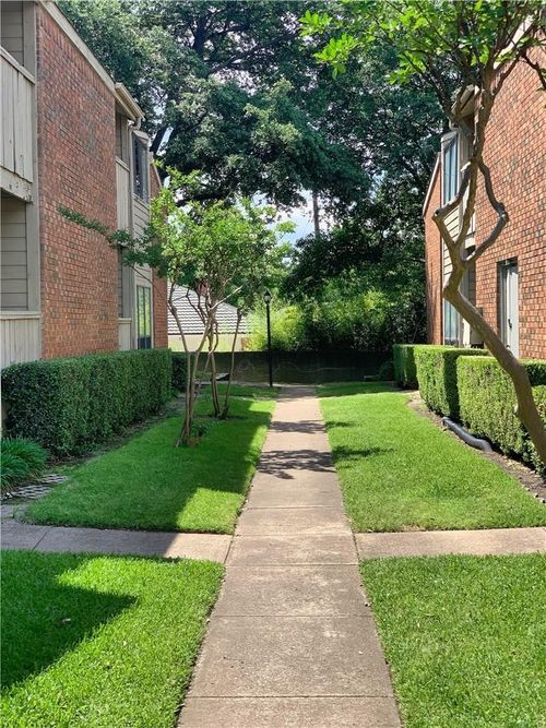 502-9254 Forest Lane, Dallas, TX, 75243 | Card Image
