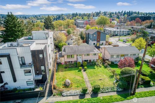 4560 34th Ave S, Seattle, WA, 98118-1604 | Card Image
