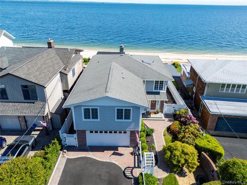19 Oak Shore Dr, Bayville, NY, 11709-1206 | Card Image