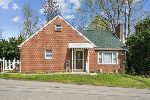 97 S Lincoln Ave, Greensburg, PA, 15601-1254 | Card Image