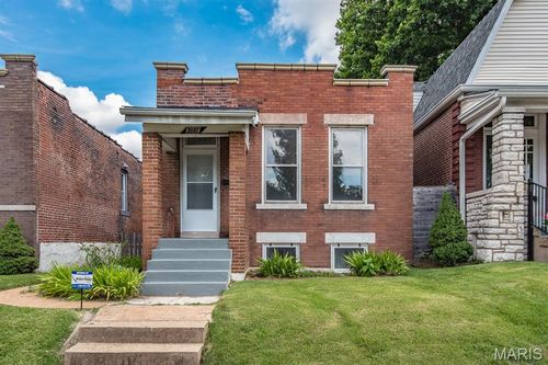 3957 Humphrey St, Saint Louis, MO, 63116-3804 | Card Image