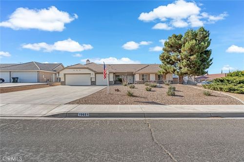 19651 Ottawa Rd, Apple Valley, CA, 92308 | Card Image