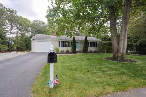 103 Seans Cir, Centerville, MA, 02632-7101 | Card Image