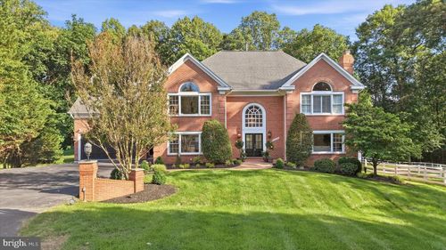 2716 Silkwood Ct, OAKTON, VA, 22124-1453 | Card Image