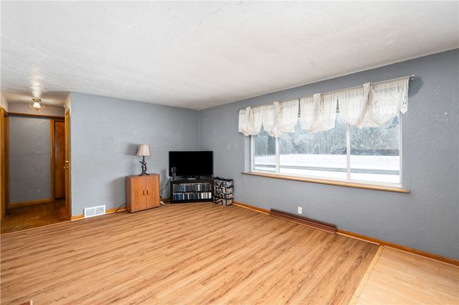 1419 Branchton Rd, House other with 2 bedrooms, 2 bathrooms and 1 parking in Hilliards PA | Image 25