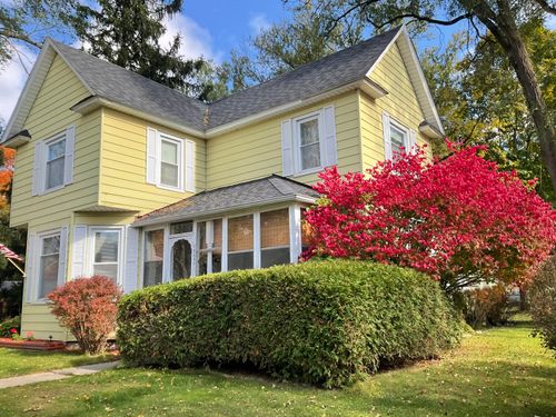 10547 Livingston St, Hamburg, MI, 48139-1207 | Card Image