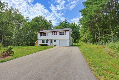 64 Park St, Pepperell, MA, 01463-1117 | Card Image