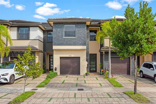 15815 Nw 91st Ct, Miami Lakes, FL, 33018-6361 | Card Image