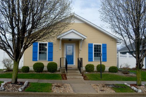 3808 Crosby Dr, Valparaiso, IN, 46383 | Card Image