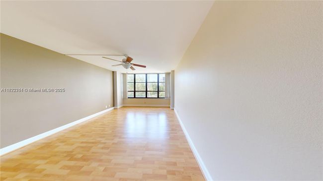 APT-219 - 600 Three Islands Blvd, Condo with 2 bedrooms, 2 bathrooms and null parking in Hallandale Beach FL | Image 9