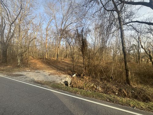 340 N Old Military Rd, Summertown, TN, 38483-7035 | Card Image