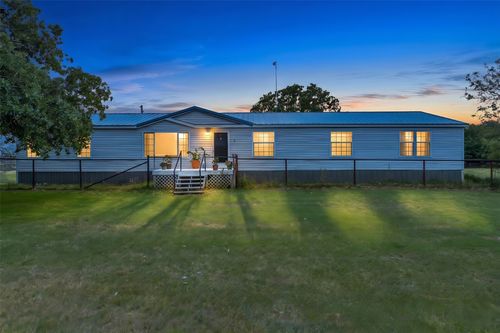197 County Road 3382, Paradise, TX, 76073-3647 | Card Image
