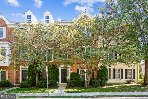 5997 Grand Pavilion Way, Alexandria, VA, 22303-2259 | Card Image