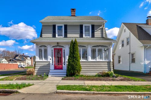 113 Central Ave, Hamden, CT, 06517-1808 | Card Image