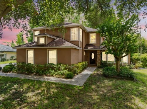 556 Lake Ave, Altamonte Springs, FL, 32701-3639 | Card Image