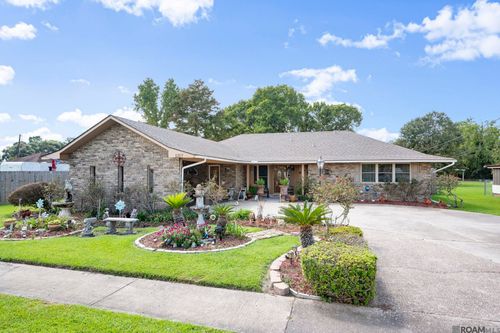 1317 S Shirley Ave, Gonzales, LA, 70737-3911 | Card Image