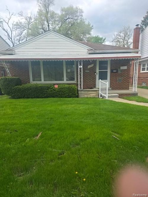 12835 W Parkway St, Detroit, MI, 48223-3017 | Card Image
