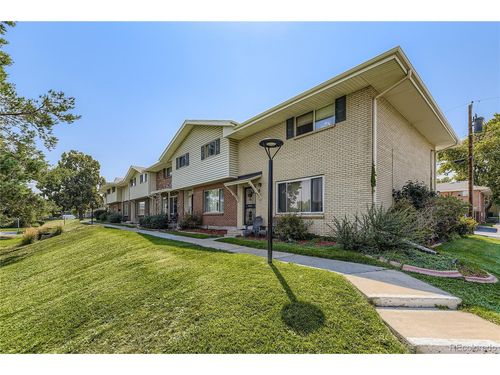 9089 E Nassau Ave, Denver, CO, 80237-1916 | Card Image