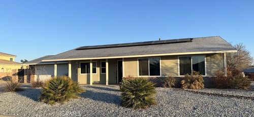 17890 Garden Glen Rd, Victorville, CA, 92395 | Card Image
