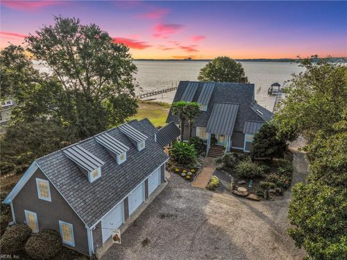 7589 Spencer Rd, Gloucester Point, VA, 23062-2001 | Card Image