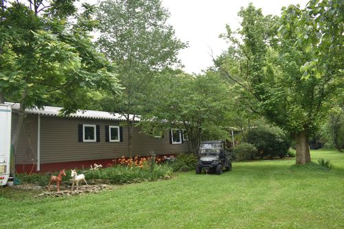 33 Nascar Ln, Pleasant Shade, TN, 37145-3352 | Card Image