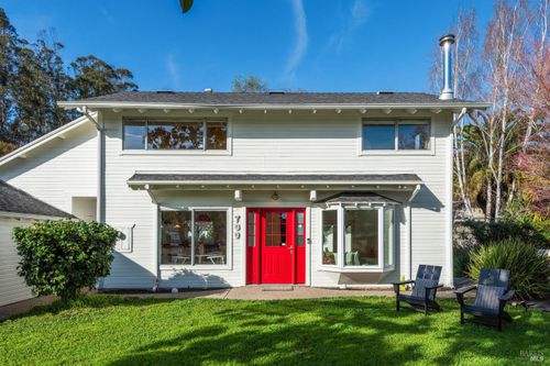 700 B St, Point Reyes Station, CA, 94956 | Card Image