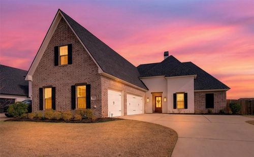 168 N Canal Dr, Bossier City, LA, 71111-6440 | Card Image