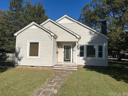 323 Se 5th St, England, AR, 72046-2127 | Card Image