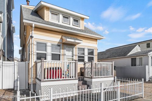 5-family-52 Kearney Avenue, Seaside Heights, NJ, 08751 | Card Image