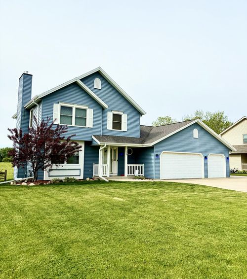 139 13th Ave, UNION GROVE, WI, 53182-1286 | Card Image