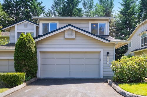 12541 Ne 7th Pl, Bellevue, WA, 98005-3184 | Card Image