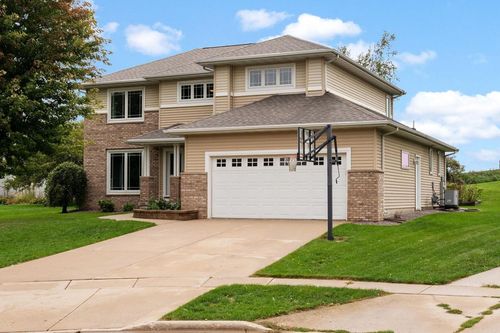 1716 Oakridge Court, Stoughton, WI, 53589 | Card Image