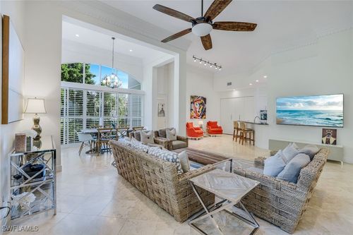 d-201-1560 Clermont Dr, NAPLES, FL, 34109-3331 | Card Image