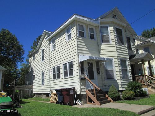 47 Union St, Gloversville, NY, 12078-2147 | Card Image