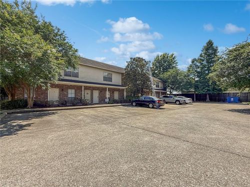 h-828 Meadow Bend Drive, Baton Rouge, LA, 70820 | Card Image