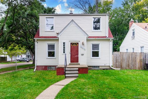20205 Washtenaw St, Harper Woods, MI, 48225-2227 | Card Image