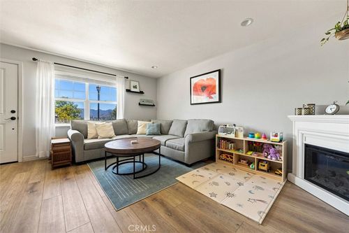 11-1043 Ella St, San Luis Obispo, CA, 93401-4135 | Card Image