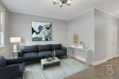 37 20th Rd, Astoria, NY, 11105-1624 | Card Image