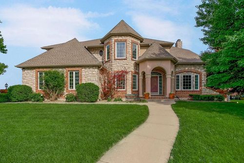 6905 N Charleston Dr, Kansas City, MO, 64119-5409 | Card Image