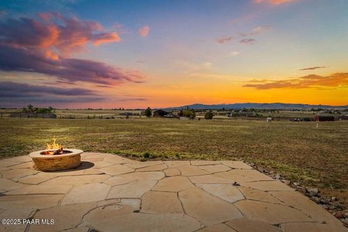 7889 E Dog Ranch Rd, Prescott Valley, AZ, 86315-7963 | Card Image